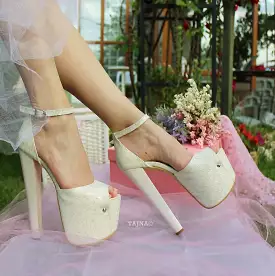 Ankle Strap 19 cm High Heel Wedding Shoes Ivory Lace