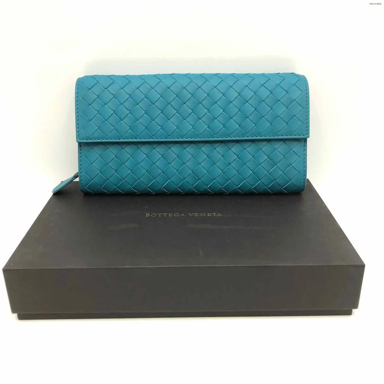 BOTTEGA VENETA Teal Leather Has tag! Woven Wallet