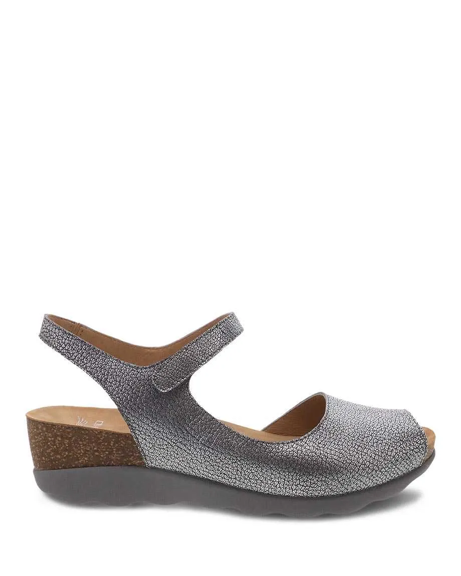 Dansko Womens Marcy Open Toe Wedge Sandal- Metallic Pewter