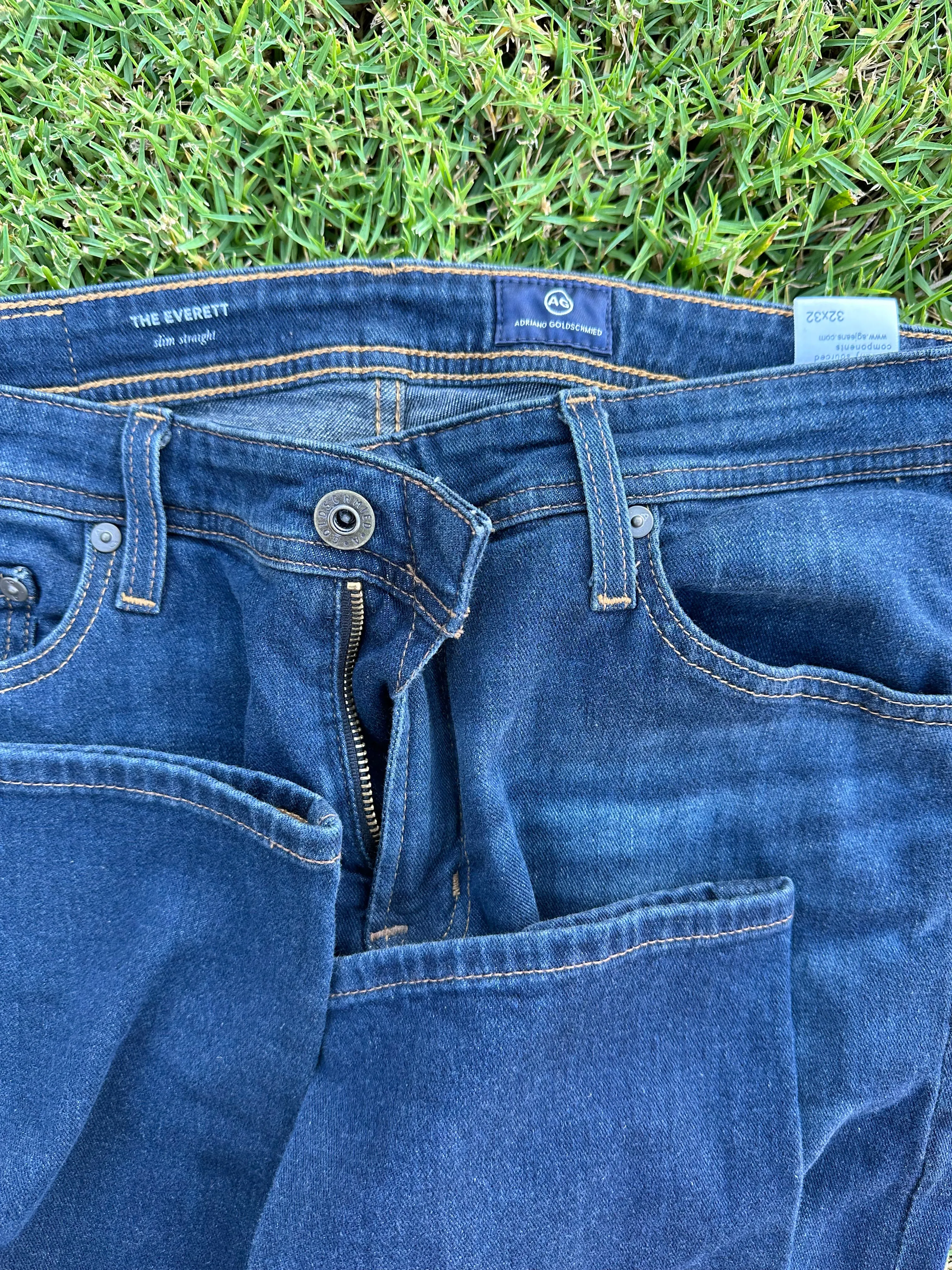 NEW GIRL: Schmidt's AG Blue Denim Jeans (32/32)