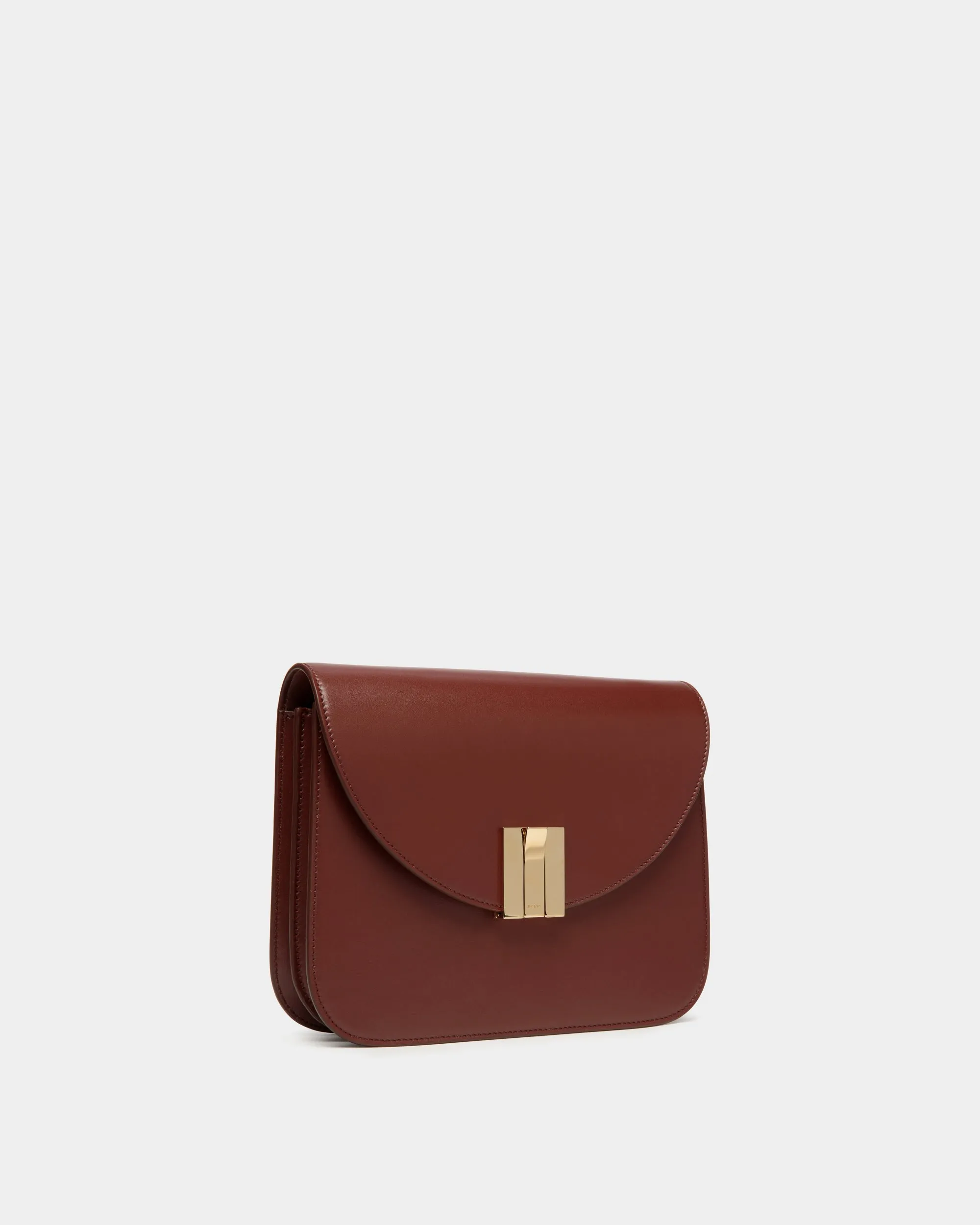 Ollam Crossbody Bag In Brown Leather