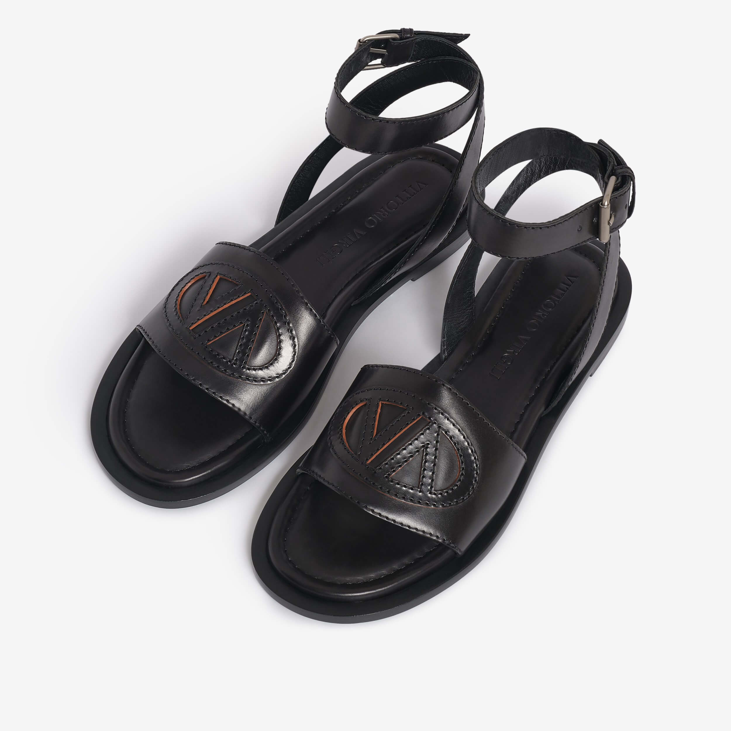 Women's leather flat sandal